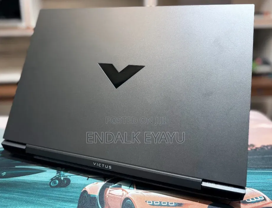 New Laptop HP Victus 16 16GB Intel Core i7 SSD 512GB