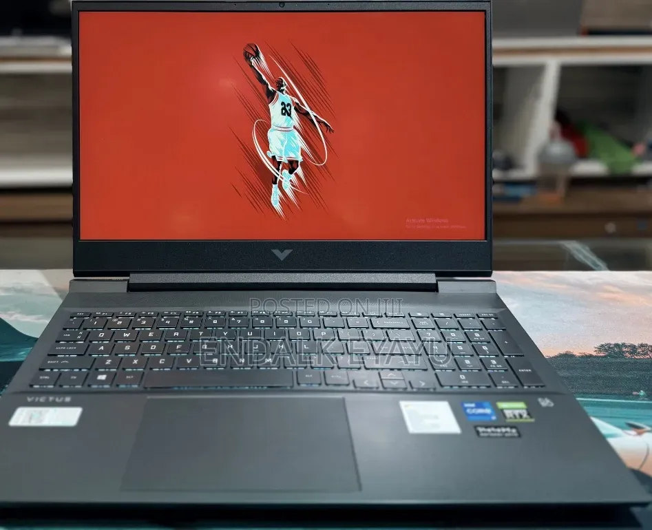 New Laptop HP Victus 16 16GB Intel Core i7 SSD 512GB