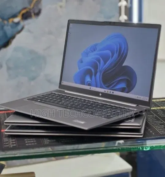 New Laptop HP ZBook Studio G8 16GB Intel Core i5 SSD 512GB
