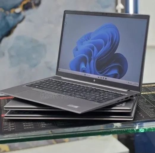 New Laptop HP ZBook Studio G8 16GB Intel Core i5 SSD 512GB