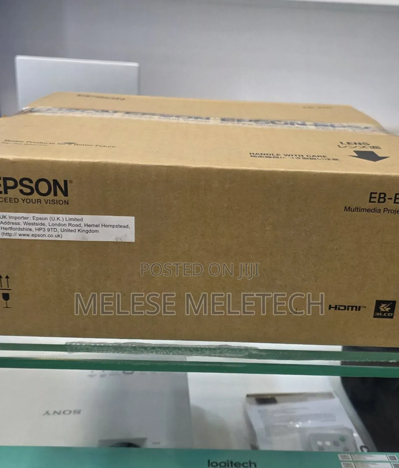 New Epson Eb-E01 Projector