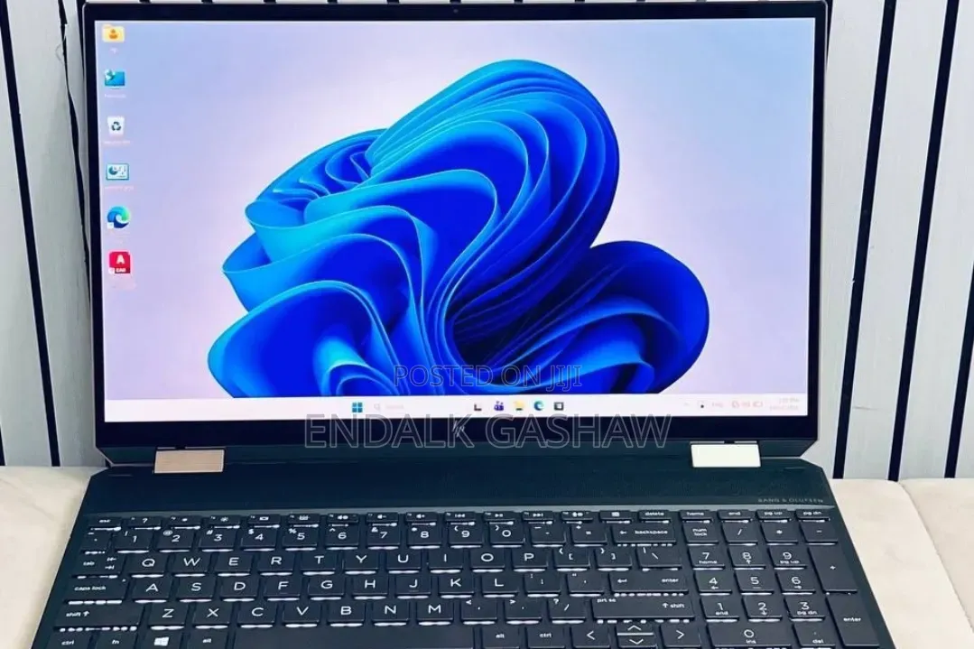 New Laptop HP Spectre X360 15 16GB Intel Core i7 SSD 1T