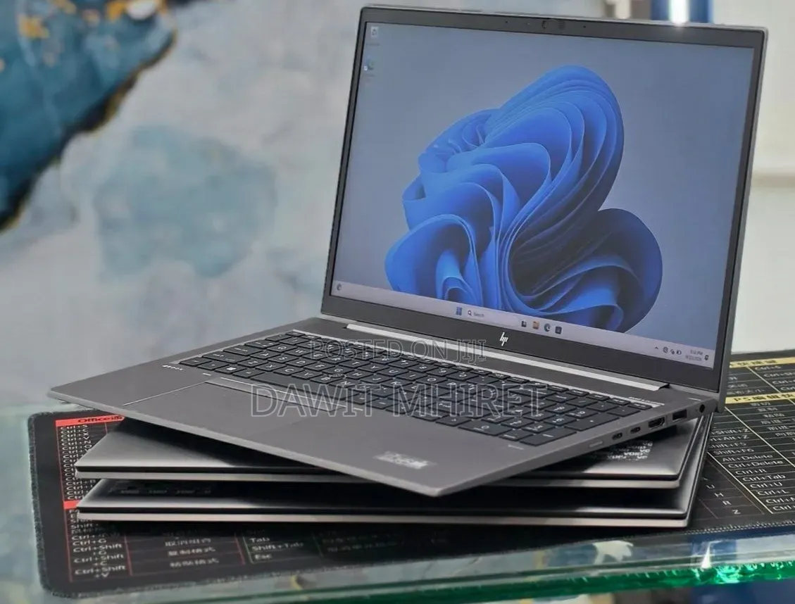 New Laptop HP ZBook 15 16GB Intel Core i5 SSD 512GB