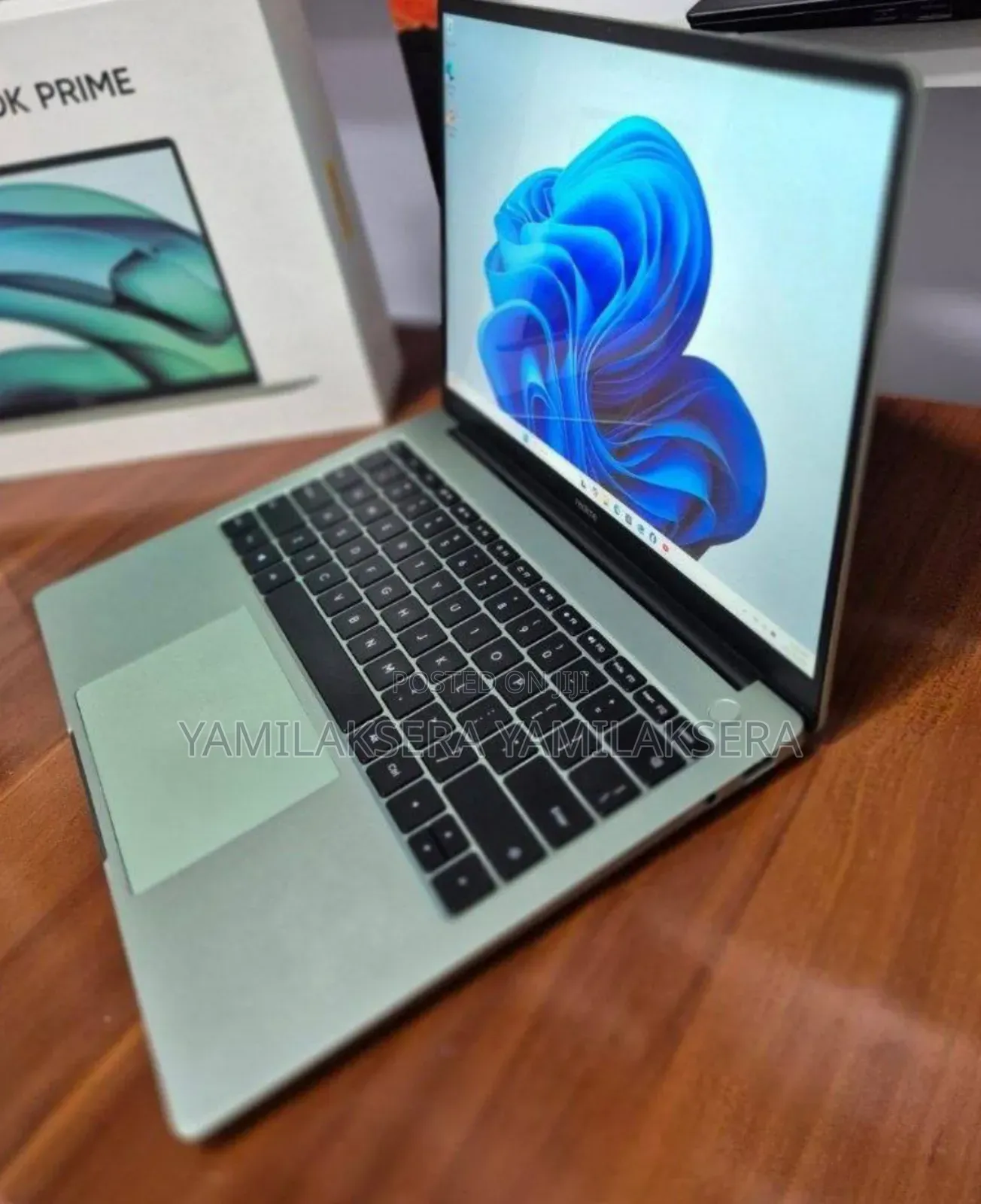 New Laptop 16GB Intel Core i5 SSD 512GB