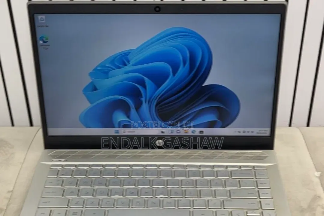 New Laptop HP Pavilion 14 16GB Intel Core i7 SSD 1T