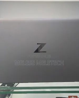 New Laptop HP ZBook Firefly G8 16GB Intel Core i7 SSD 512GB