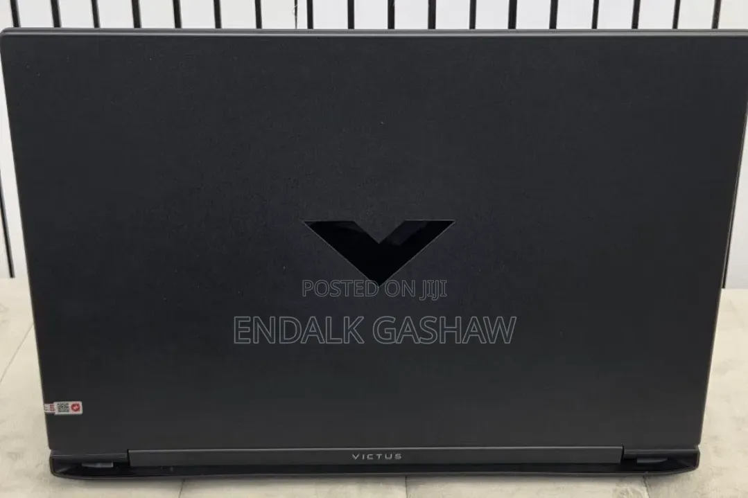 New Laptop HP Victus 15 16GB Intel Core i7 SSD 1T