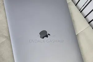 New Laptop Apple MacBook Pro 2019 16GB Intel Core i9 SSD 512GB