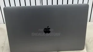 New Laptop Apple MacBook Pro 2019 16GB Intel Core i9 SSD 512GB