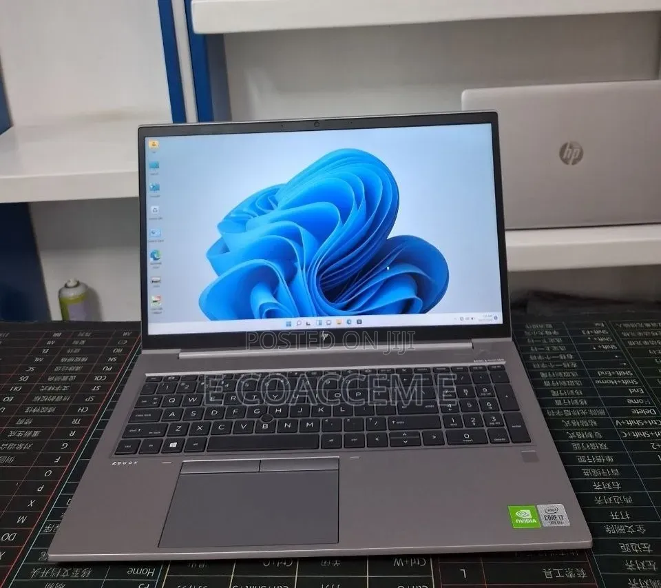 New Laptop HP ZBook Power G7 16GB Intel Core i7 SSD 512GB