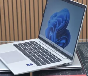 New Laptop HP EliteBook 840 G9 16GB Intel Core i7 SSD 512GB