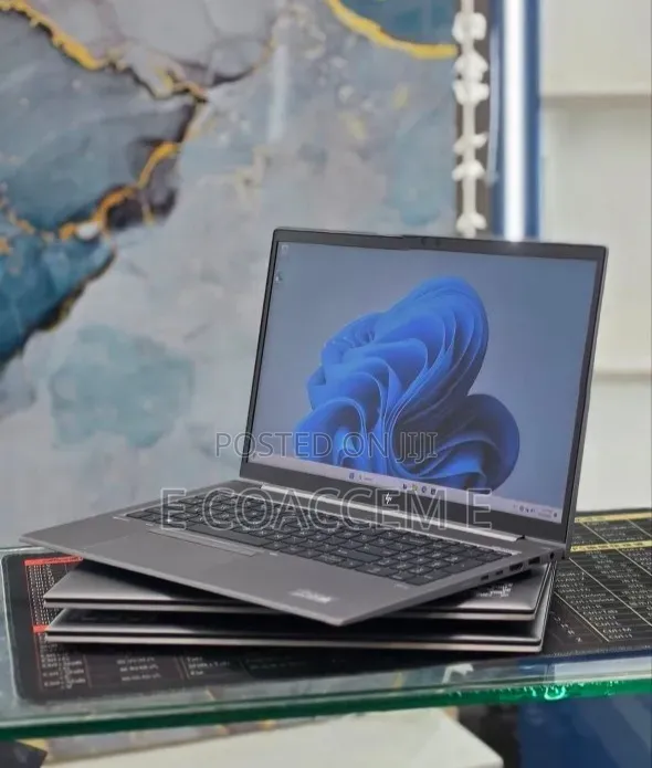 New Laptop HP ZBook Fury 15 G8 16GB Intel Core i5 SSD 512GB