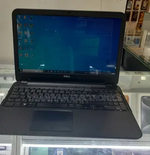 New Laptop Dell Inspiron 15 3537 4GB Intel Core i5 SSD 256GB