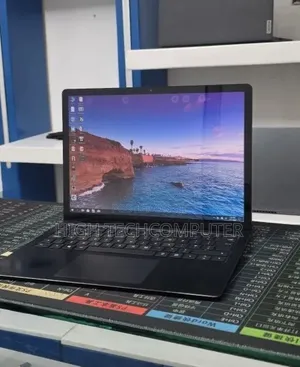New Laptop Microsoft Surface Laptop 3 16GB Intel Core i7 SSD 256GB