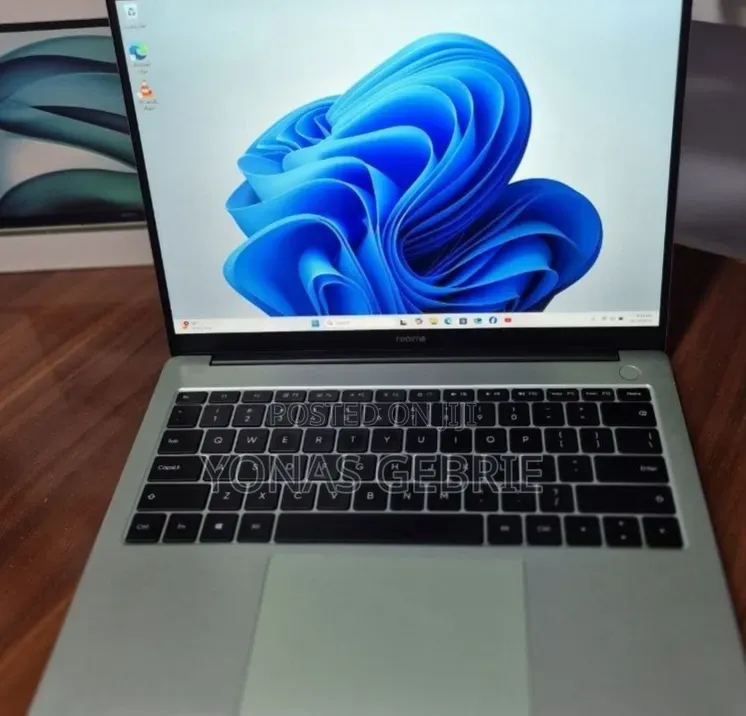New Laptop 16GB Intel Core i5 SSD 512GB