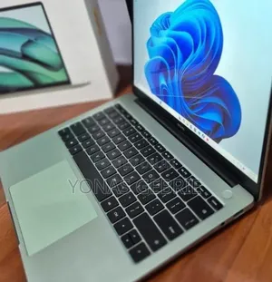 New Laptop 16GB Intel Core i5 SSD 512GB