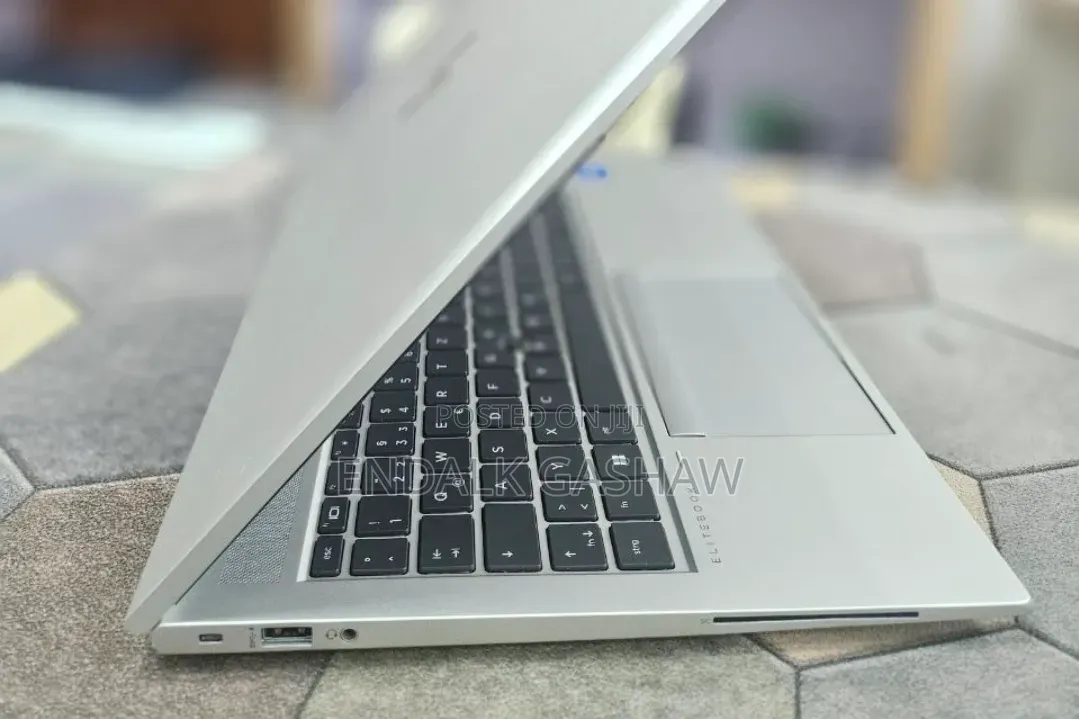New Laptop HP EliteBook 850 G8 16GB Intel Core i5 SSD 512GB