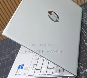New Laptop HP Pavilion 13 8GB Intel Core i5 SSD 512GB