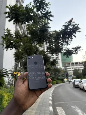 New Apple iPhone 7 32 GB Black