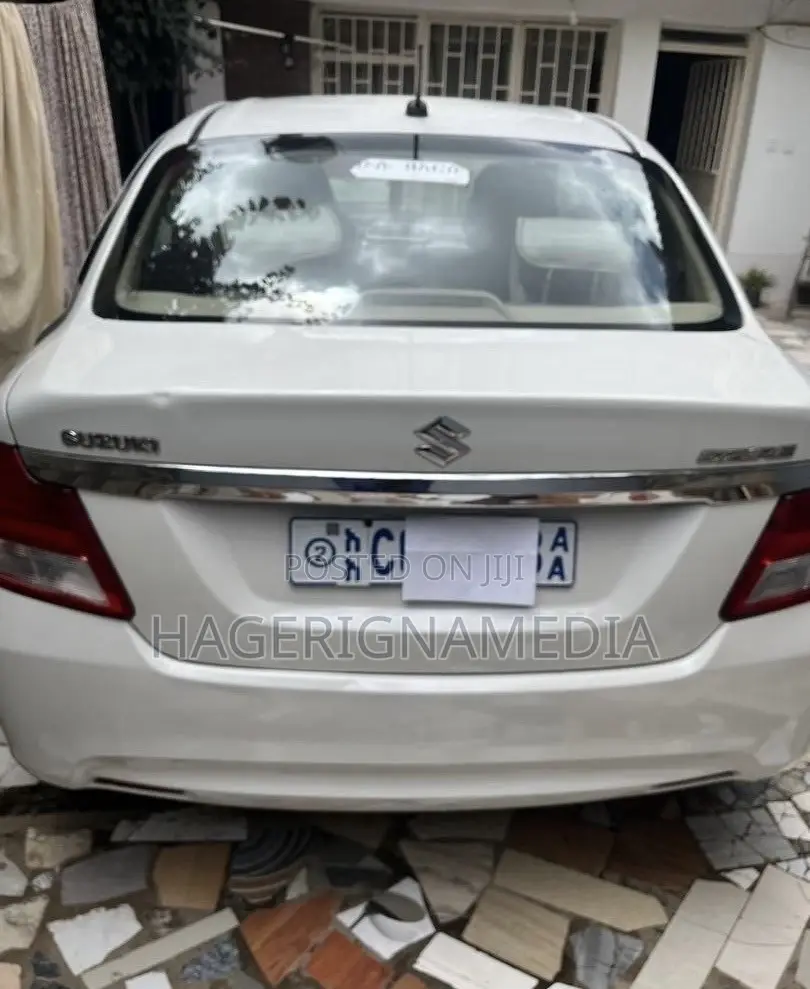 Suzuki Dzire 2022 Gray