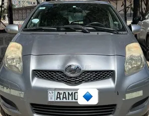 Toyota Yaris 2010 Pearl