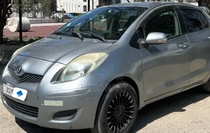 Toyota Yaris 2010 Pearl