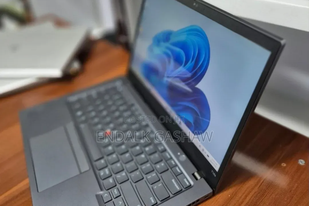 New Laptop Lenovo ThinkPad T14s Gen 2 16GB Intel Core i7 SSD 512GB
