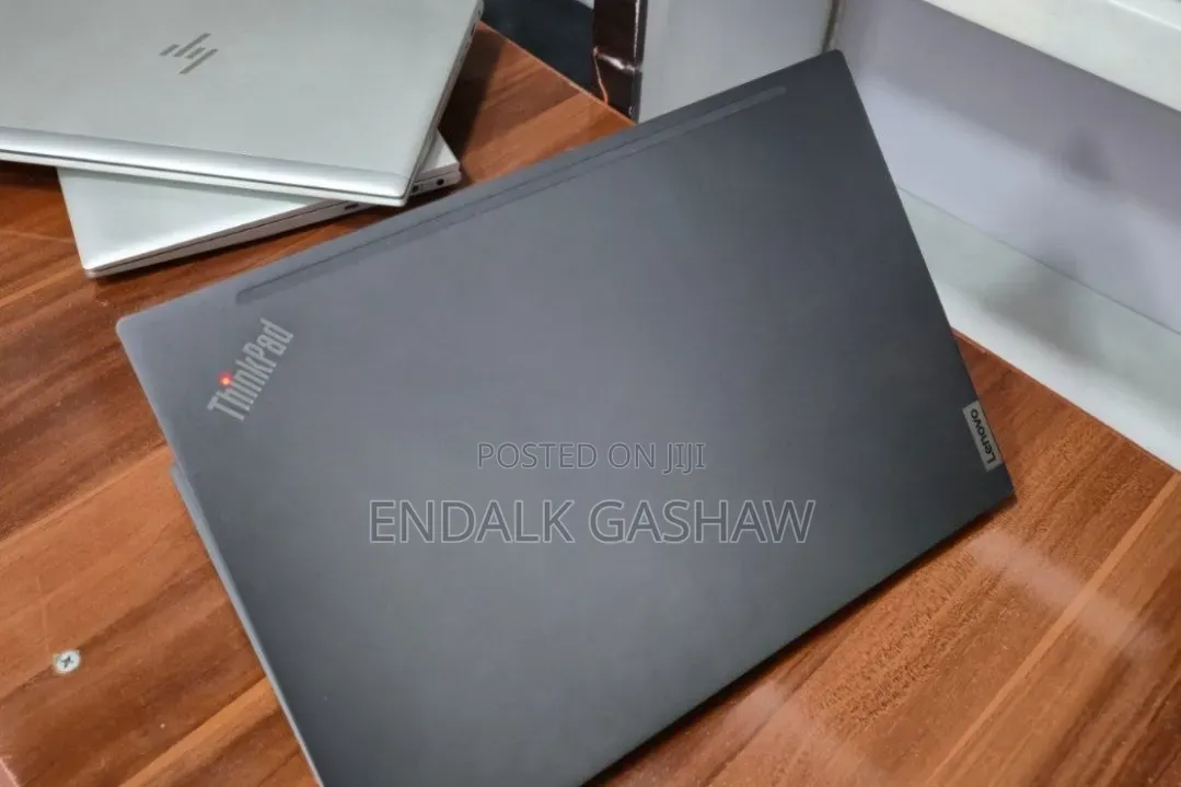 New Laptop Lenovo ThinkPad T14s Gen 2 16GB Intel Core i7 SSD 512GB