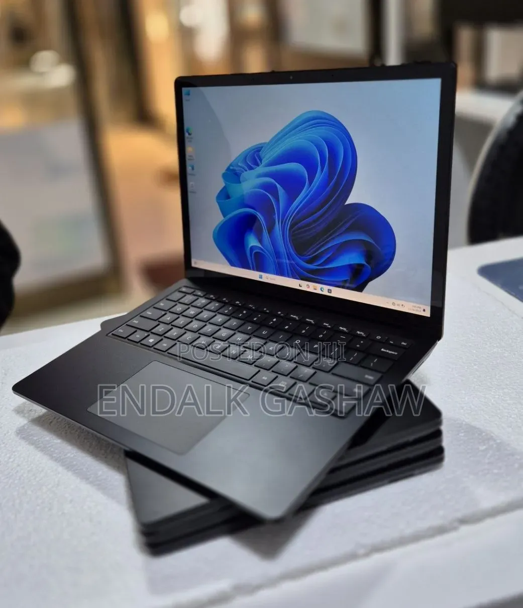 New Laptop Microsoft Surface Laptop 3 16GB Intel Core i7 SSD 256GB