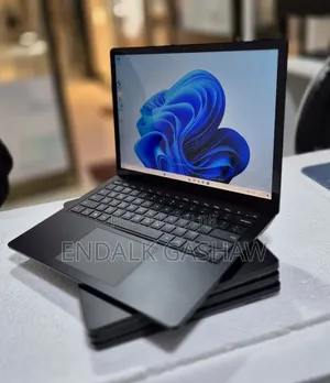 New Laptop Microsoft Surface Laptop 3 16GB Intel Core i7 SSD 256GB
