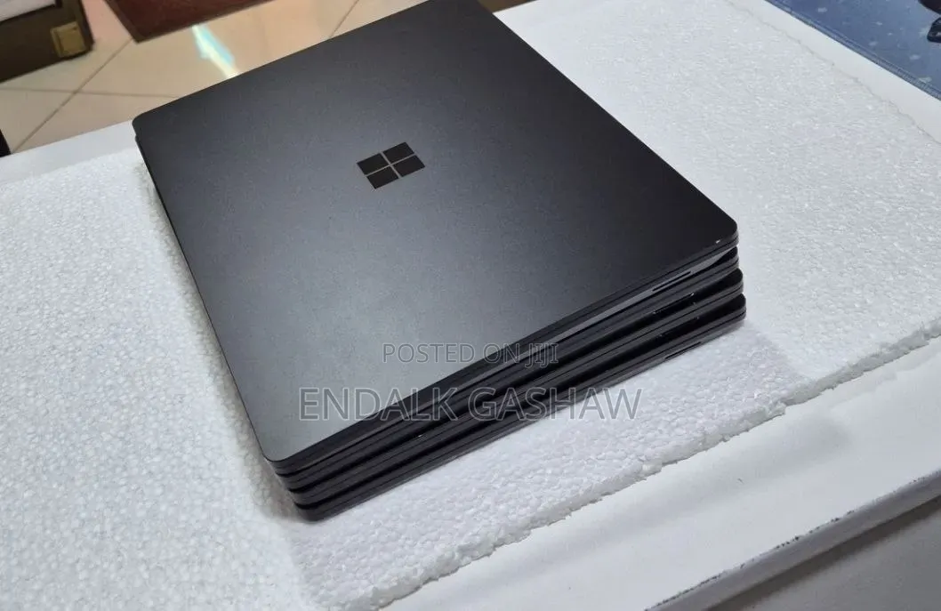 New Laptop Microsoft Surface Laptop 3 16GB Intel Core i7 SSD 256GB