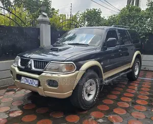 Mitsubishi Pajero 2008 Green