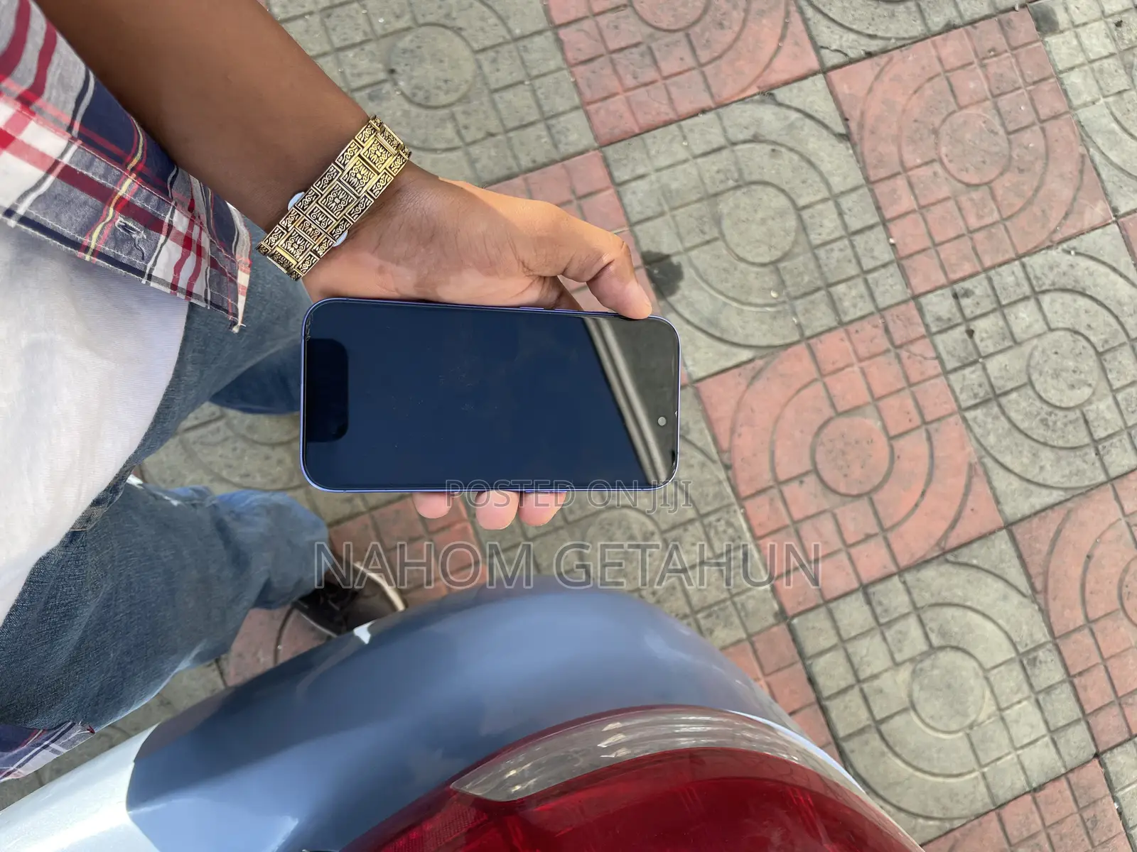 New Apple iPhone 16 128 GB Blue