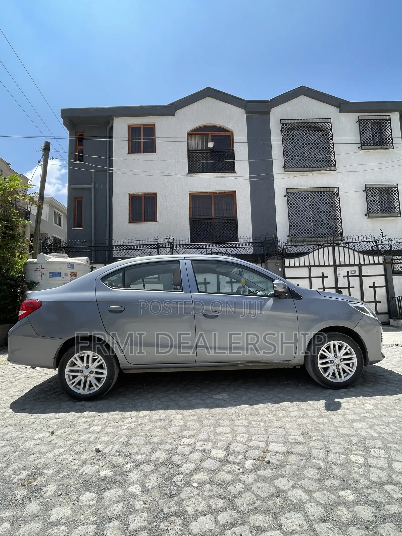 Mitsubishi Attrage 2022 Gray