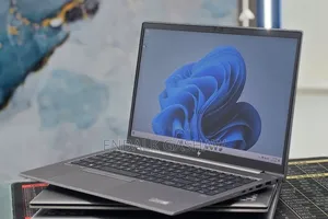 New Laptop HP ZBook 15 16GB Intel Core i5 SSD 512GB