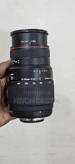 Sigma Redring 70-300mm Lens