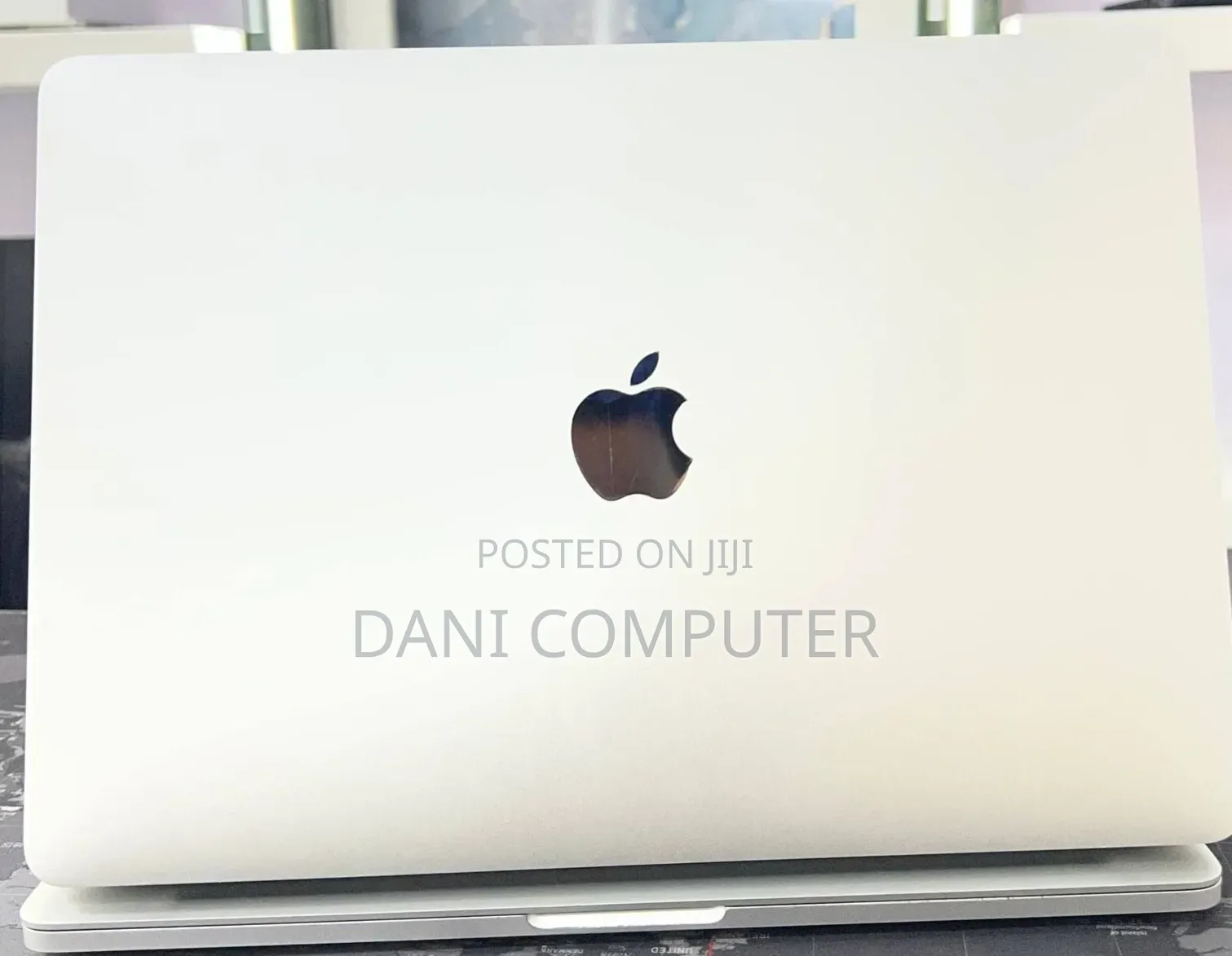 New Laptop Apple MacBook Pro 2022 M2 16GB Intel Core M2 SSD 256GB