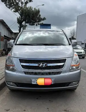 Hyundai Starex 2015 Grey