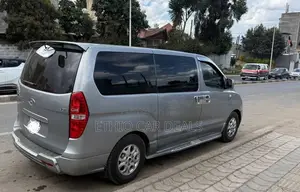 Hyundai Starex 2015 Grey