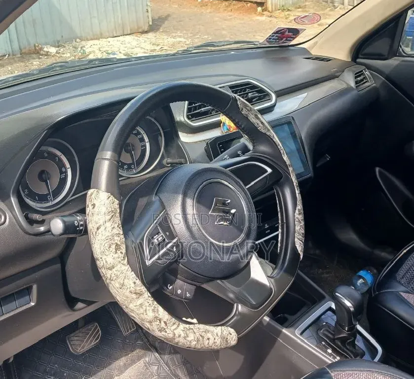 Suzuki Dzire 2024 Silver
