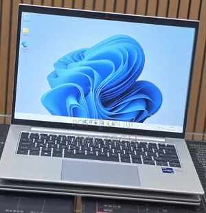 New Laptop HP EliteBook 840 G9 16GB Intel Core i7 SSD 512GB