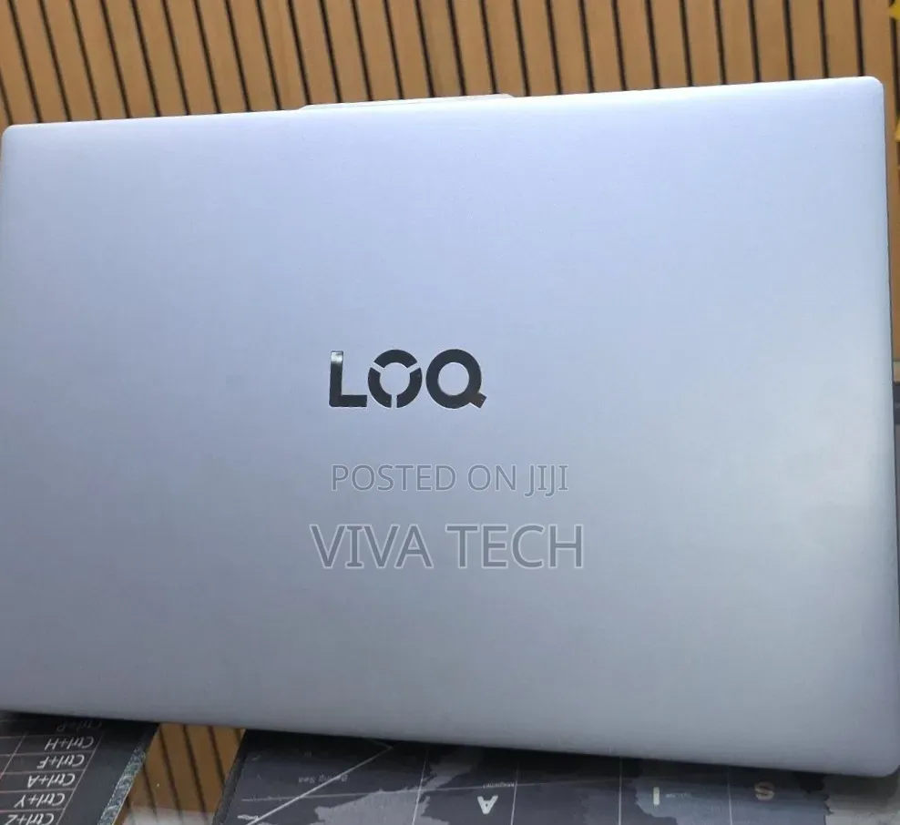 New Laptop Lenovo LOQ 15AHP10 12GB Intel Core i5 SSD 512GB