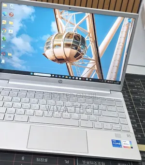 New Laptop HP Pavilion 14 8GB Intel Core i5 SSD 512GB