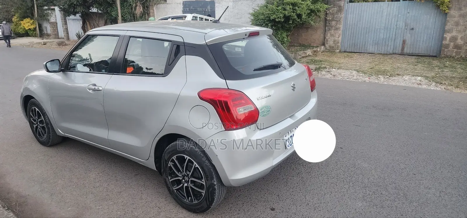 Suzuki Swift 2022 Silver
