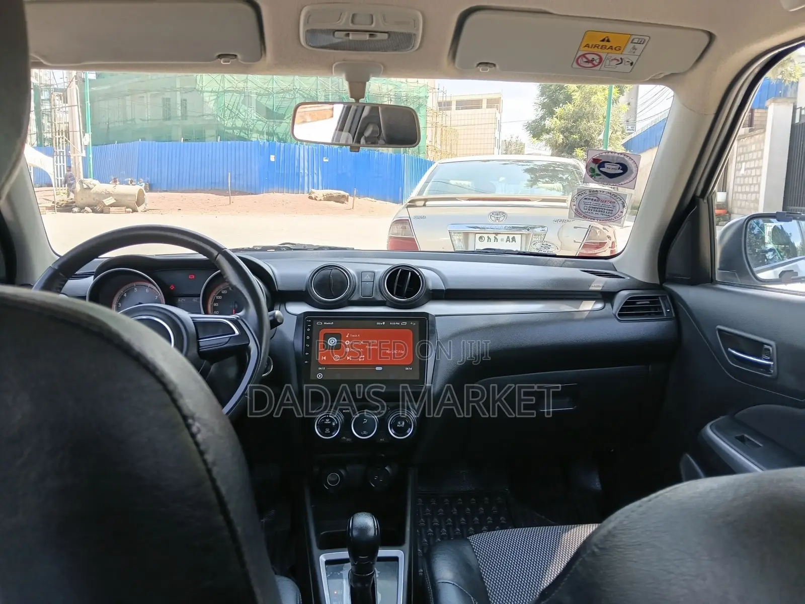 Suzuki Swift 2022 Silver