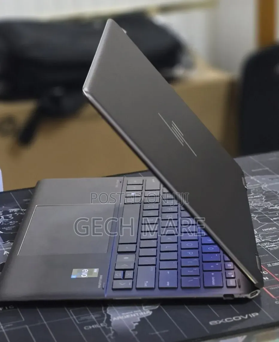 New Laptop HP Spectre 16GB Intel Core i7 SSD 512GB