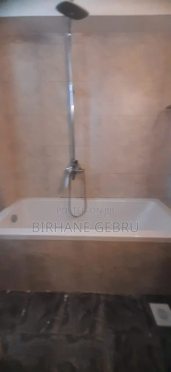 3bdrm Apartment in Luxury Aparthment, Kirkos for rent