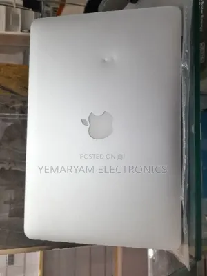 New Laptop Apple MacBook Pro 2013 8GB Intel Core i5 SSD 256GB