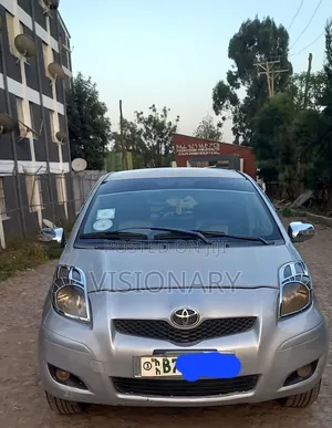 Toyota Yaris 2009 Silver