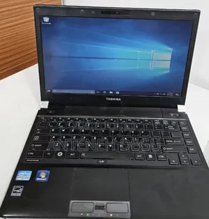 Laptop Toshiba Portege R830 6GB Intel Core i5 HDD 750GB